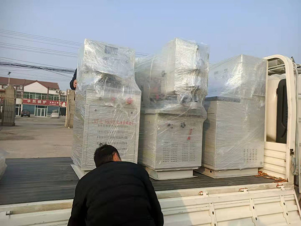 泰山海特牌F6L912機(jī)油泵試驗臺、噴油泵試驗臺等設(shè)備同時發(fā)貨